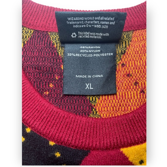 Gryffindor Harry Potter Sweater - Picture 4 of 4